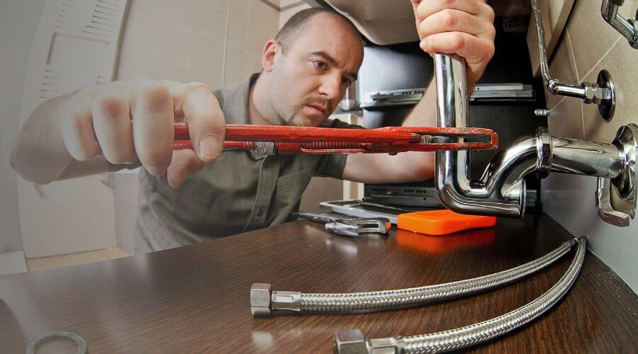 Professional emergency plumbing in Iraan, TX